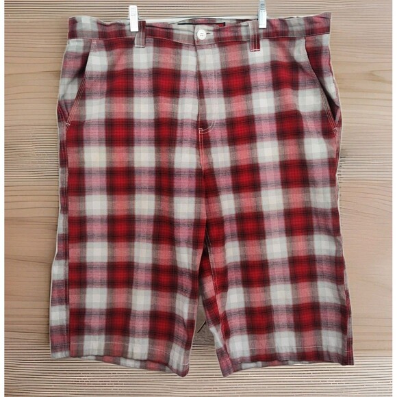 Southpole chino shorts, men's size 42, red/white/black plaid pattern - Picture 1 of 8